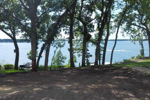 2707 1st St, Arnolds Park, IA, 51331-7558 | Card Image