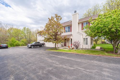 b-570 Fox Ridge Dr, Fox Lake, IL, 60020-1953 | Card Image