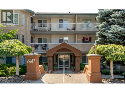 109-251 6 St Se, Salmon Arm, BC, V1E1J9 | Card Image