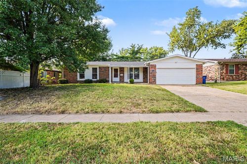 2511 Rhapsody Ln, Florissant, MO, 63031-1922 | Card Image