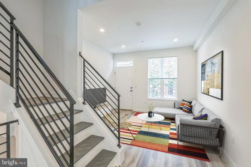 1526 W Seybert St, PHILADELPHIA, PA, 19121-4306 | Card Image