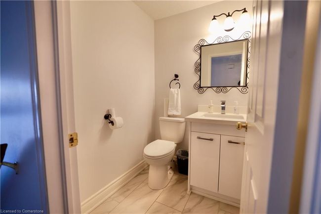 549 Violet St, Townhouse with 3 bedrooms, 3 bathrooms and 2 parking in Waterloo ON | Image 9