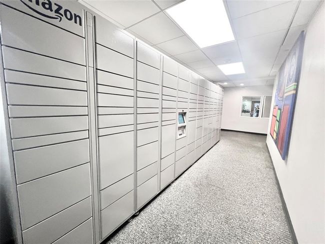 Amazon lockers on the 1st floor | Image 48