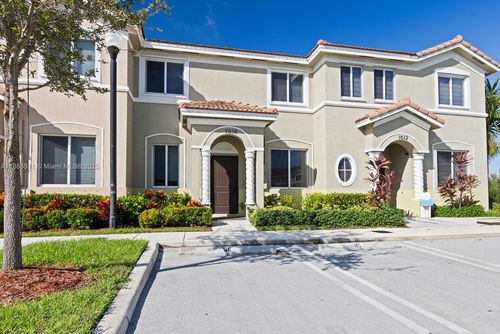 1014 Se 23rd Ave, Homestead, FL, 33035-2142 | Card Image