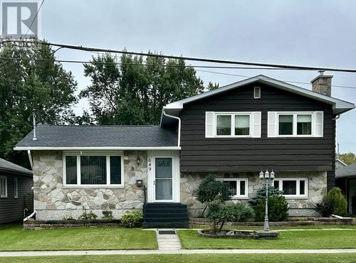 649 Second St E, Fort Frances, ON, P9A1N6 | Card Image