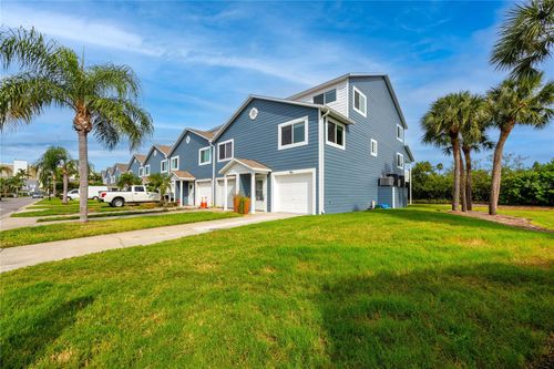 816 Hidden Harbour Dr, INDIAN ROCKS BEACH, FL, 33785-3720 | Card Image