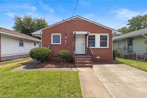 906 37th Street, Newport News, VA, 23607 | Card Image