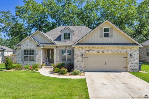 108 Champagne Drive, Perry, GA, 31069 | Card Image