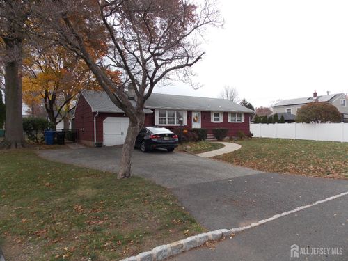 9 Locust Ave, Piscataway, NJ, 08854-2110 | Card Image
