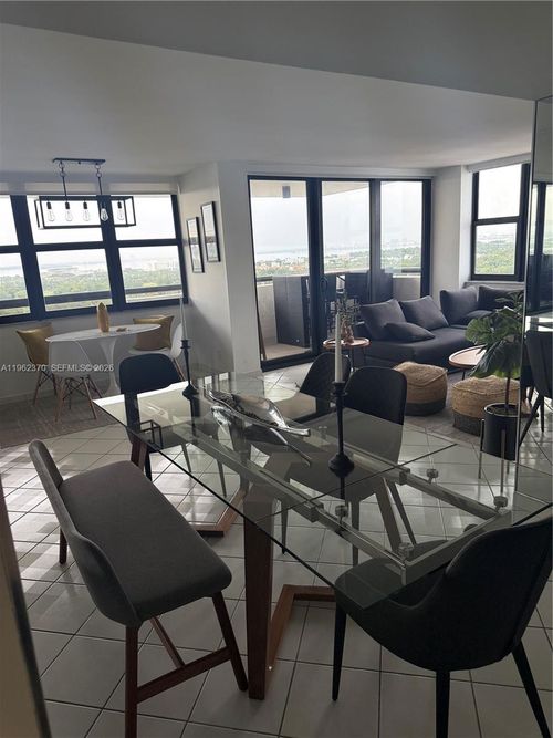 apt-2402-2555 Collins Ave, Miami Beach, FL, 33140-4755 | Card Image