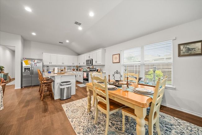 609 Autumn Ave, House other with 3 bedrooms, 2 bathrooms and null parking in Justin TX | Image 21