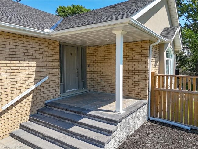 1 Christopher Crt, House other with 5 bedrooms, 2 bathrooms and 4 parking in North Bay ON | Image 5