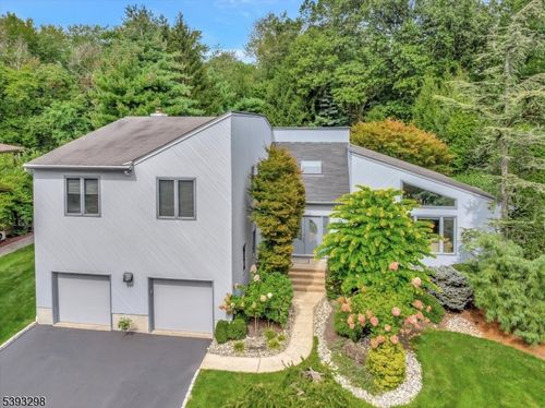 23 Eli Cir, Morganville, NJ, 07751-1661 | Card Image