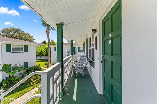 28-1750 S Palmetto Ave, South Daytona, FL, 32119-3081 | Card Image