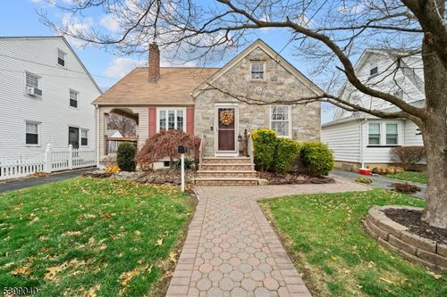 104 Continental Ave, Belleville, NJ, 07109-1448 | Card Image