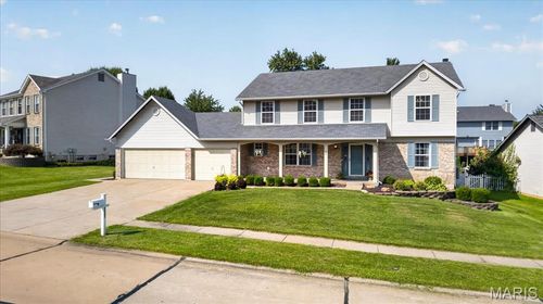 2087 Hackmann Estates Dr, Saint Charles, MO, 63303-4469 | Card Image