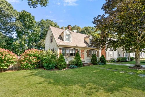 285 Vernon St, Norwood, MA, 02062-1327 | Card Image