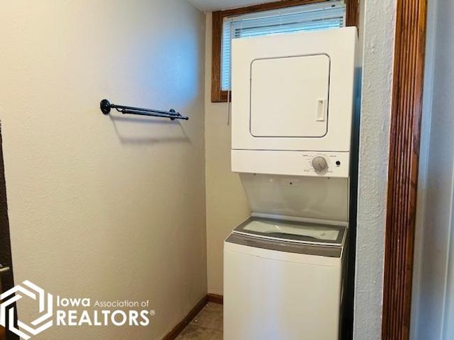111 Cottage Ln, House other with 3 bedrooms, 2 bathrooms and null parking in Montezuma IA | Image 24