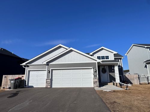 1004 Triumph Trl Ne, Isanti, MN, 55040-5518 | Card Image