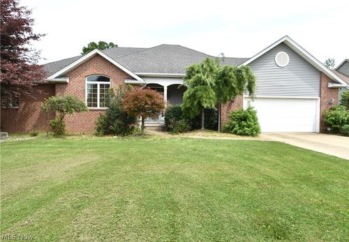 2145 Squirrel Run, Mineral Ridge, OH, 44440-9033 | Card Image
