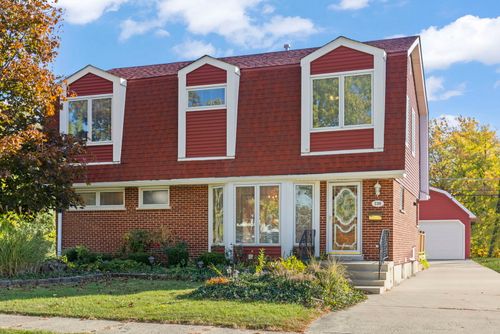 239 S Park St, Westmont, IL, 60559-1939 | Card Image