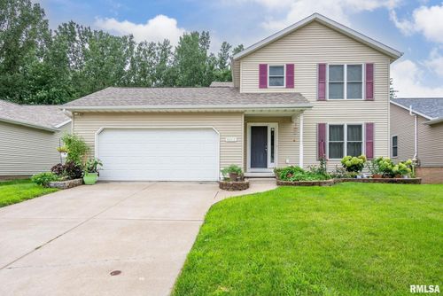 5312 Hillandale Rd, Davenport, IA, 52806-2644 | Card Image