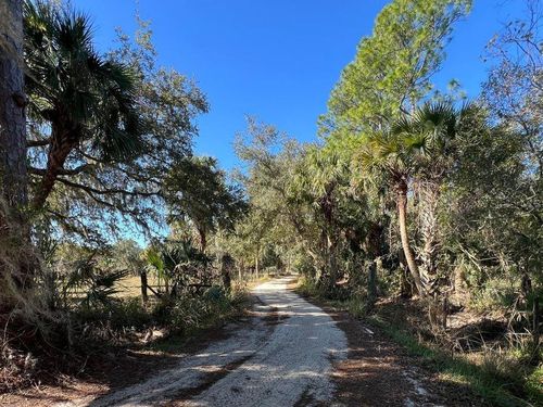 2800 Freshwater Ln, MIMS, FL, 32754-7902 | Card Image