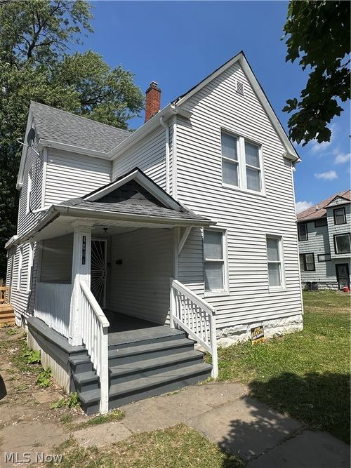 4144 E 111th St, Cleveland, OH, 44105-5329 | Card Image