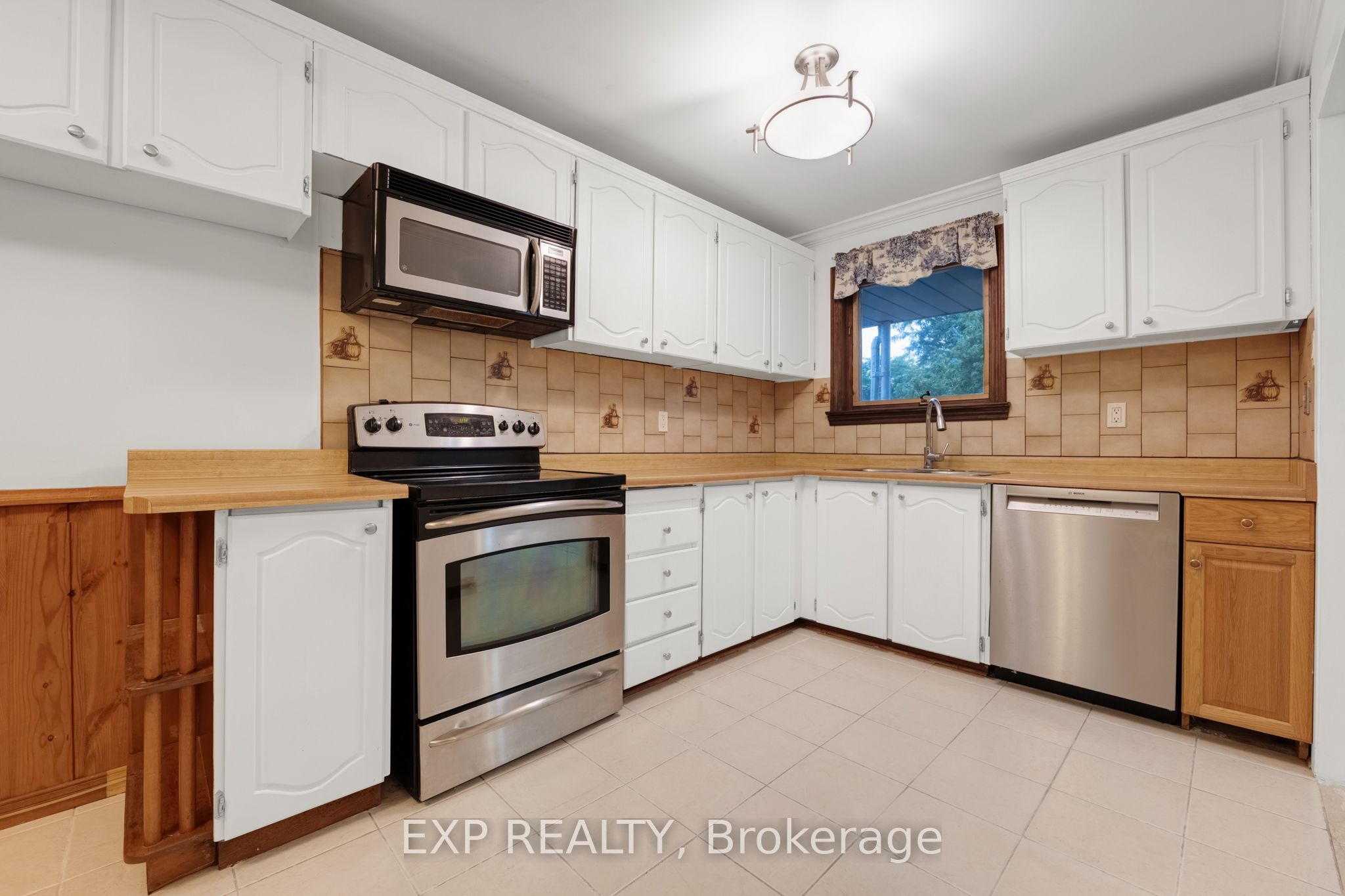 Residential in Newmarket 5