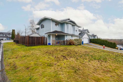 11398 Harrison St, Maple Ridge, BC, V2X9L2 | Card Image