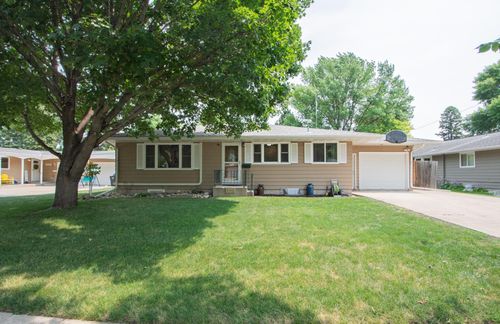 2308 10th Street S, Fargo, ND, 58103 | Card Image