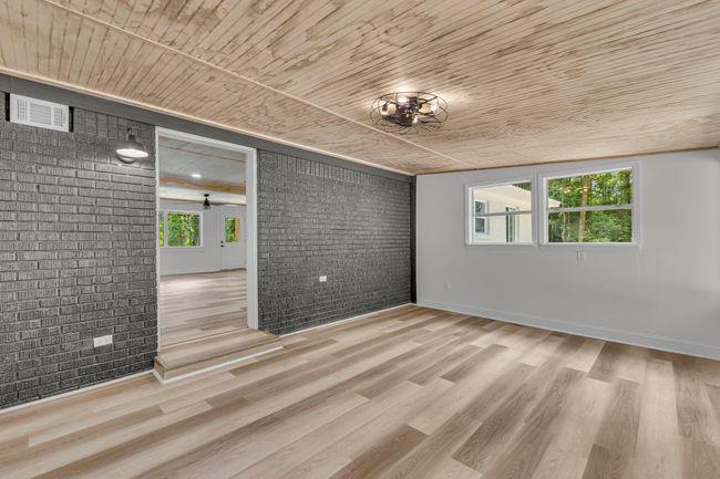 Sunroom | Image 14