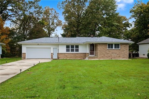 5267 Craig Ave Nw, Warren, OH, 44483-1237 | Card Image