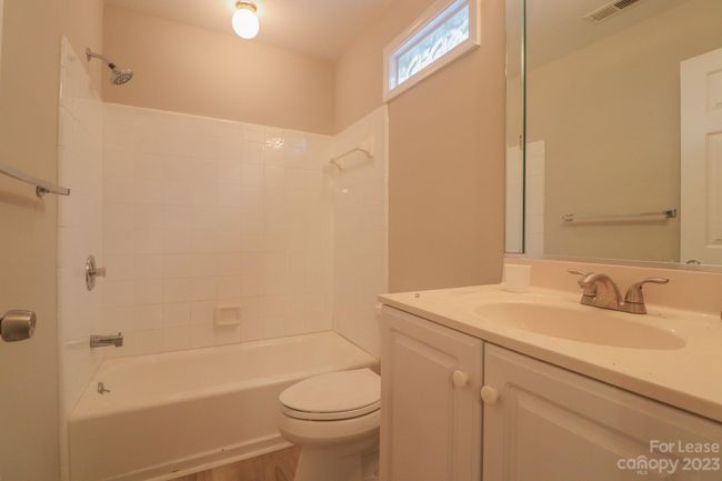 14055 Queens Harbor Rd, Townhouse with 3 bedrooms, 4 bathrooms and null parking in Charlotte NC | Image 12
