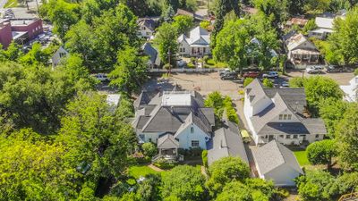 62 Court Street, House other with 5 bedrooms, 4 bathrooms and 5 parking in Weaverville CA | Image 3