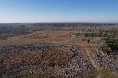 711 Cade Rd, Lake City, SC, 29560-7507 | Card Image