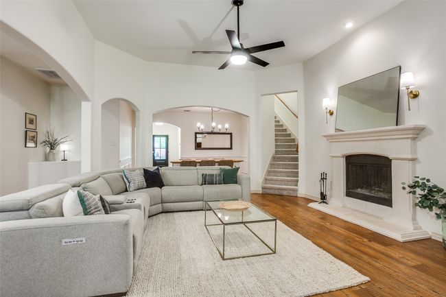 5800 Broken Spur, House other with 5 bedrooms, 3 bathrooms and null parking in Mckinney TX | Image 5