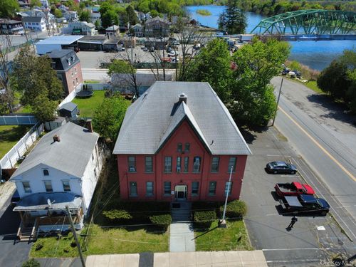 9 Thompson St, Port Jervis, NY, 12771-3042 | Card Image
