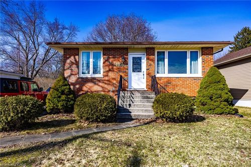 4056 John St, Waterford, ON, N0E1Y0 | Card Image