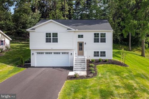 197 Echo Dr, CHAMBERSBURG, PA, 17202-3307 | Card Image