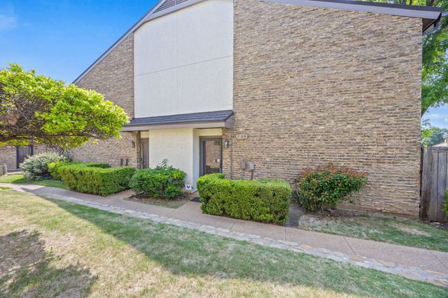 Front Exterior | Image 12