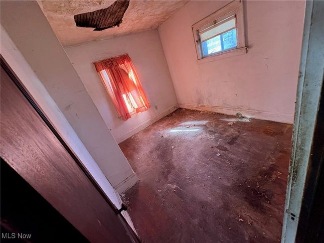 3180 E 134th St Cleveland, OH 44120 is a Duplex that needs a little TLC. Each unit has 2 bedrooms and 1 bathroom. One unit is on the first floor and the other on the second. | Image 18