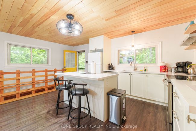 10 Riverside Crt, House other with 3 bedrooms, 2 bathrooms and 5 parking in Bancroft ON | Image 10
