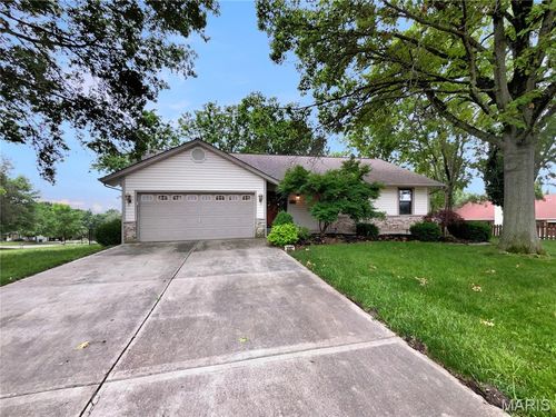 4597 Gregory Gerard Dr, Saint Charles, MO, 63304-3451 | Card Image