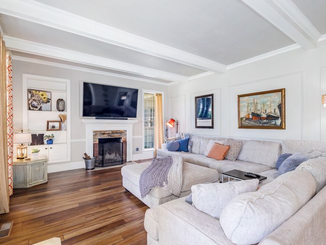 201 N Blanco St, House other with 5 bedrooms, 5 bathrooms and null parking in Coleman TX | Image 7