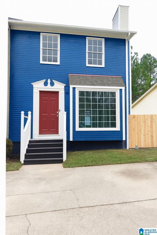 364 Jamestown Manor Dr, Gardendale, AL, 35071-4638 | Card Image