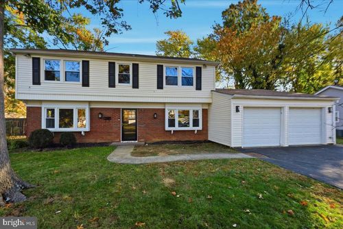 4 East Ct, Willingboro, NJ, 08046-2218 | Card Image