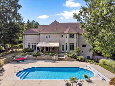 1180 Saint Mellion Dr, House other with 7 bedrooms, 6 bathrooms and 3 parking in Collier Twp PA | Image 2