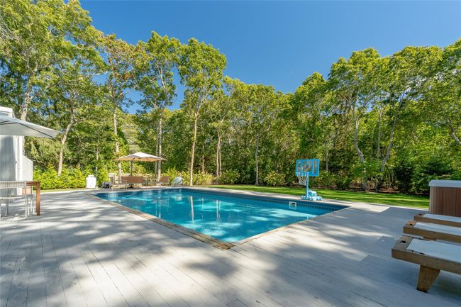 26 Wintergreen Way, House other with 3 bedrooms, 2 bathrooms and null parking in Quogue NY | Image 15
