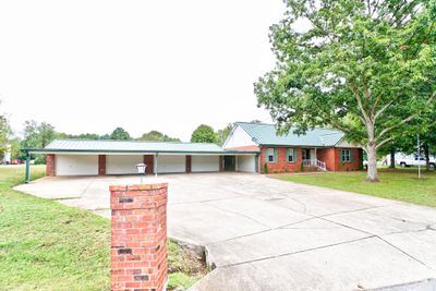 158 Sweetgum Dr, House other with 3 bedrooms, 2 bathrooms and 6 parking in La Vergne TN | Image 2